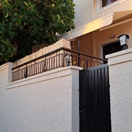 Casasmaragdi Villa *