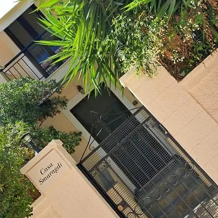 Casasmaragdi Villa *
